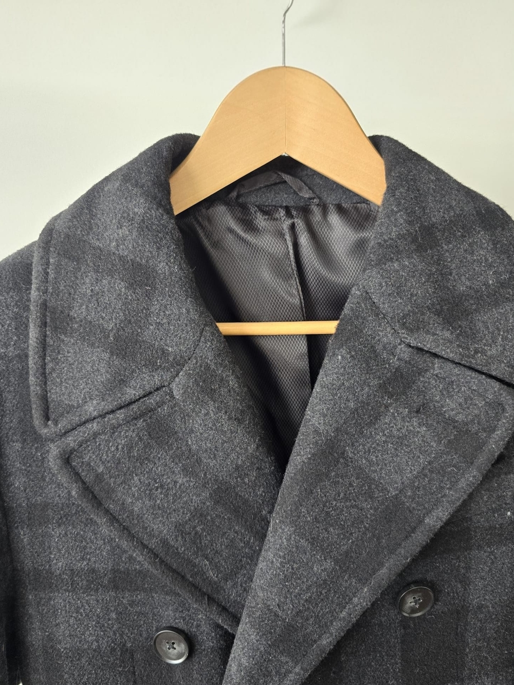 Men's Wool Blend Double Breasted Plaid Peacoat - Picture 4 of 8